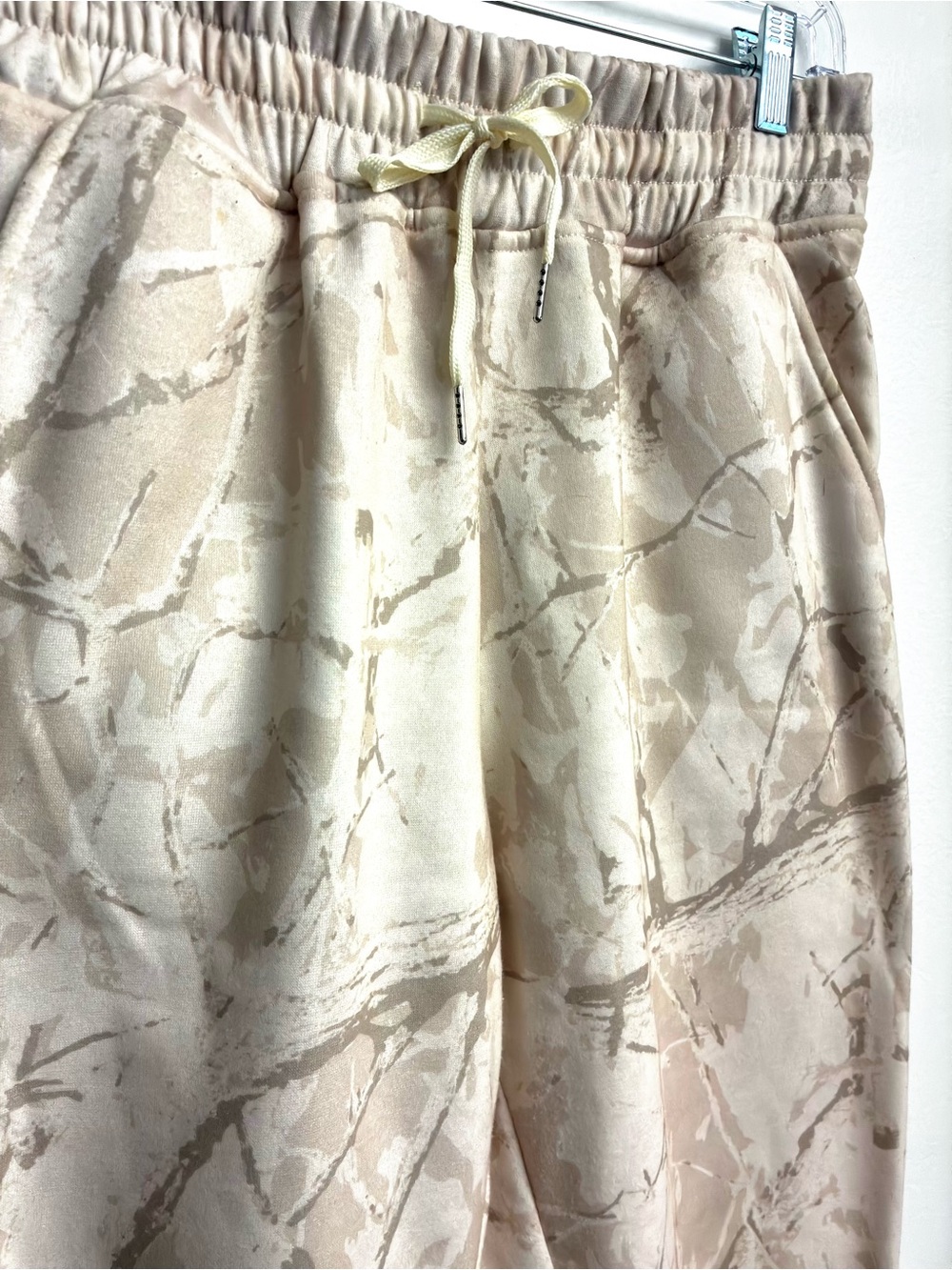 Women's Beige Marble-Print Jogger Pants - Picture 2 of 4